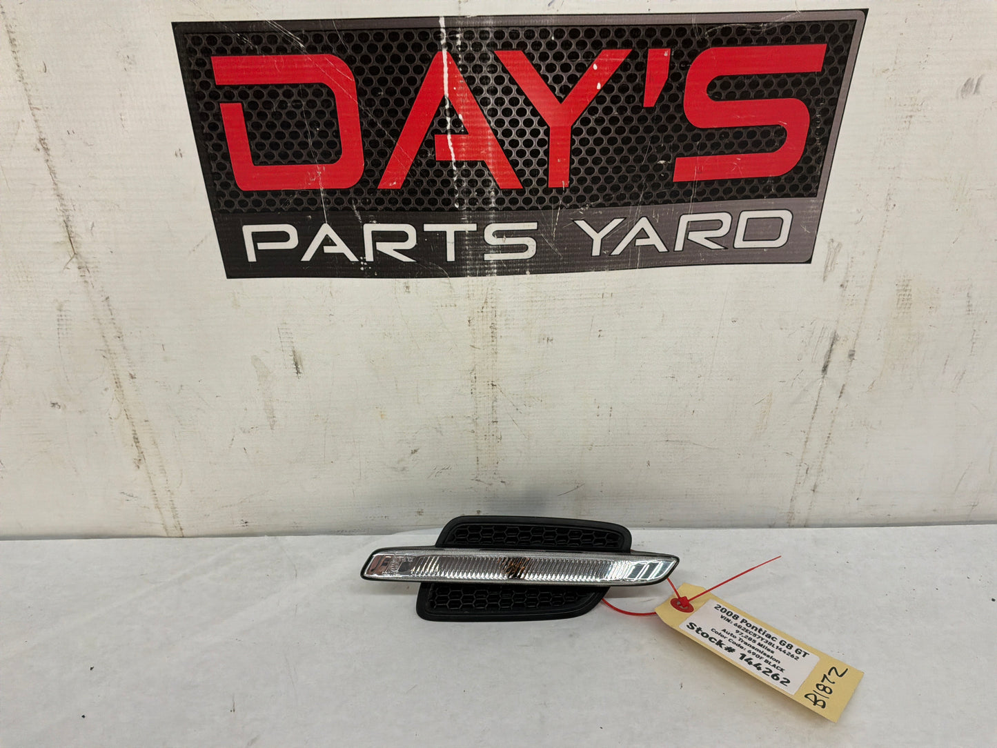 2008 Pontiac G8 GT RH Passenger Fender Marker Repeater Lamp Light OEM