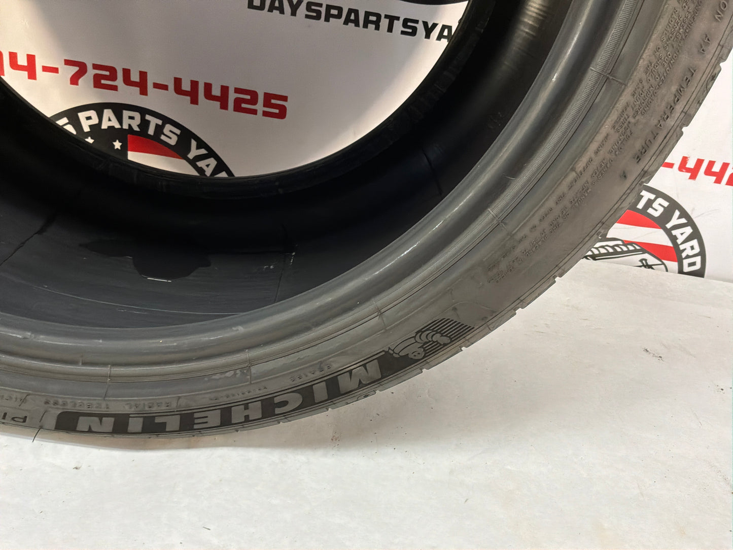 Michelin Pilot Sport 4 Season Tire 305/30/ZR19