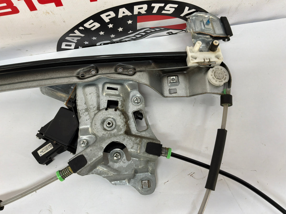 2017 Chevy SS Sedan LH Driver Front Window Regulator Motor OEM