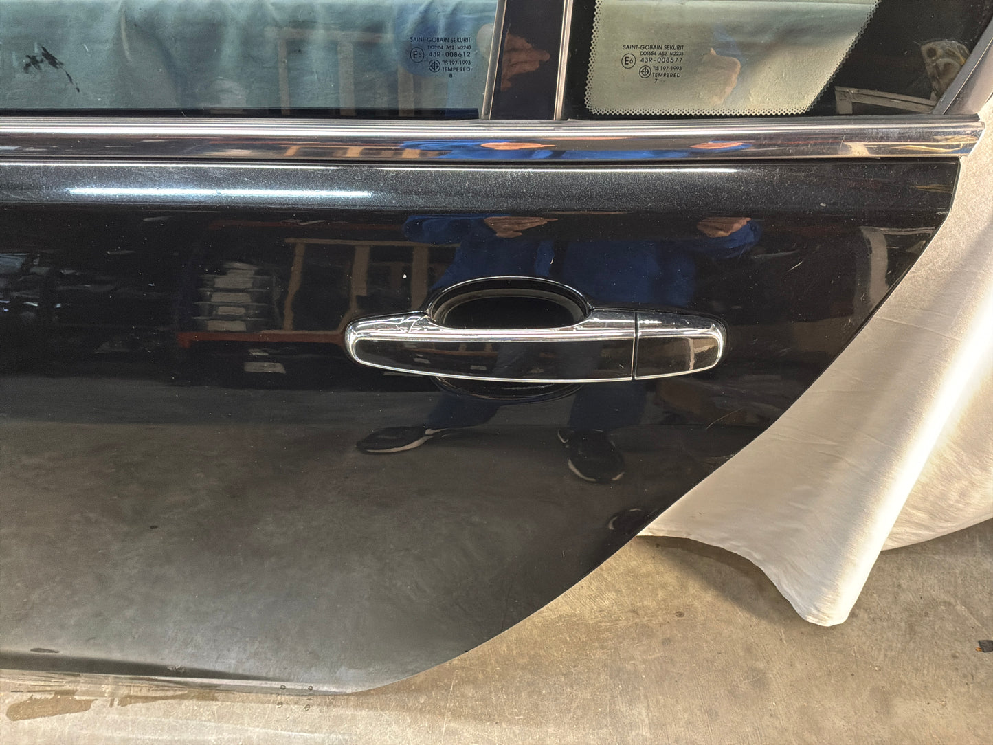 Rear lh door - Day's Parts Yard