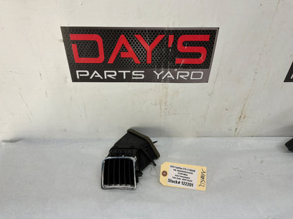 Dash vent - Day's Parts Yard