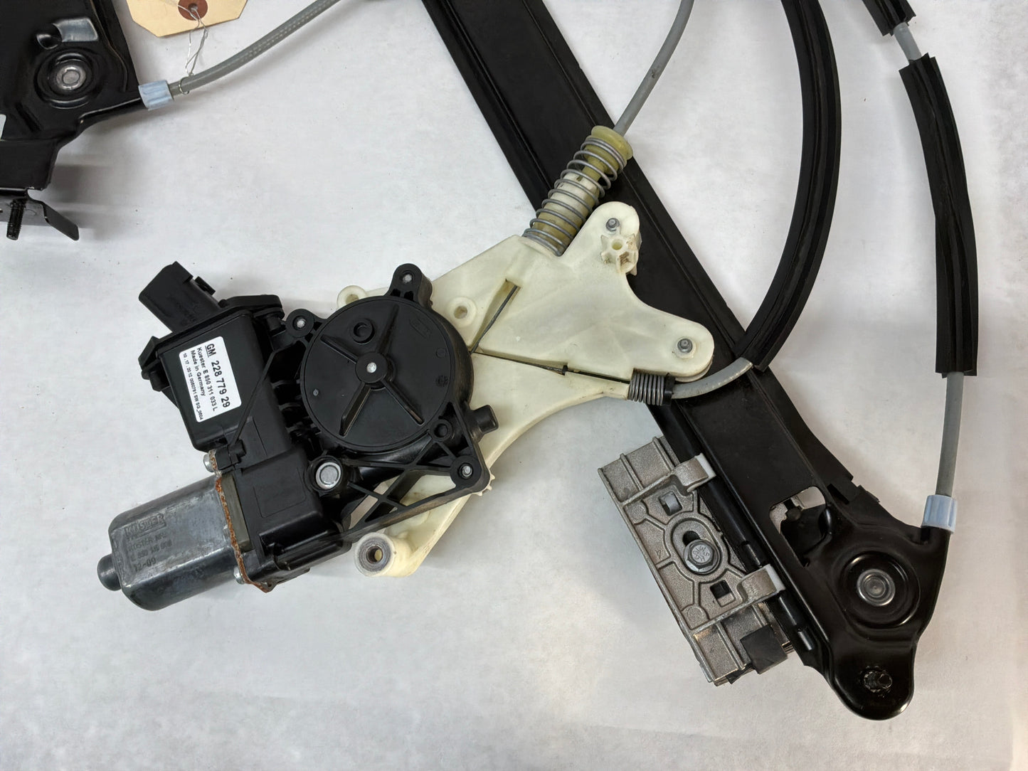 2013 Chevy Camaro 1LE LH Driver Front Window Regulator Motor OEM
