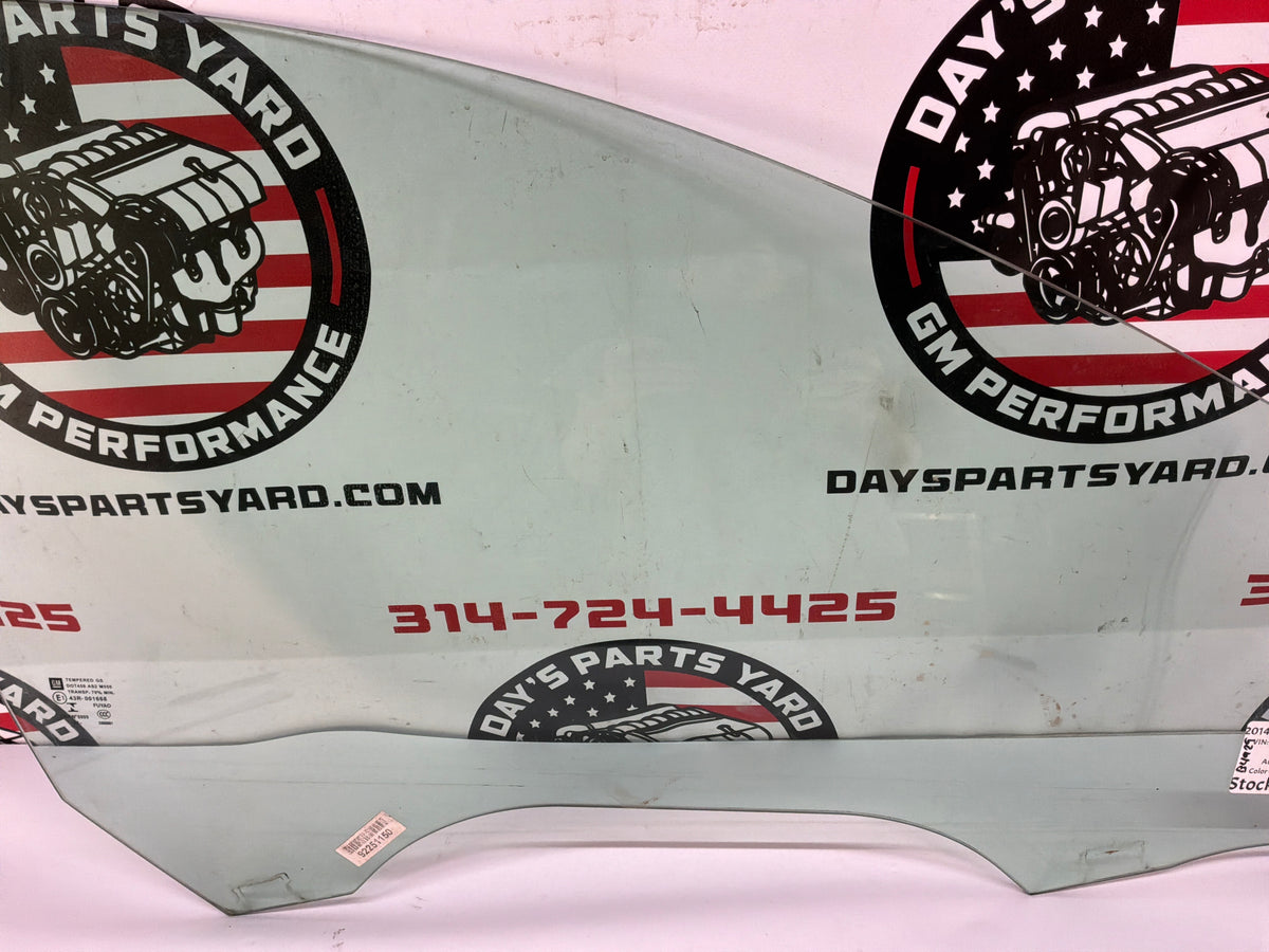 2014 Chevy SS Sedan RH Passenger Front Door Window Glass OEM