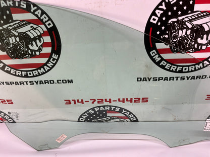 2014 Chevy SS Sedan RH Passenger Front Door Window Glass OEM