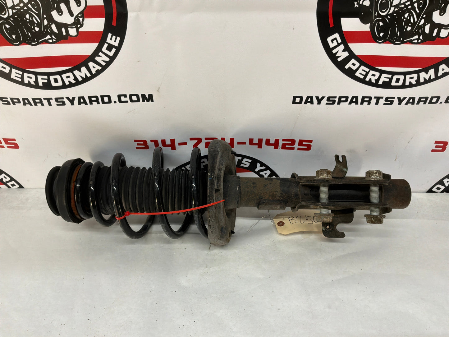 2014 Chevy Camaro SS RH Passenger Front Suspension Shock Strut Assembly Absorber OEM