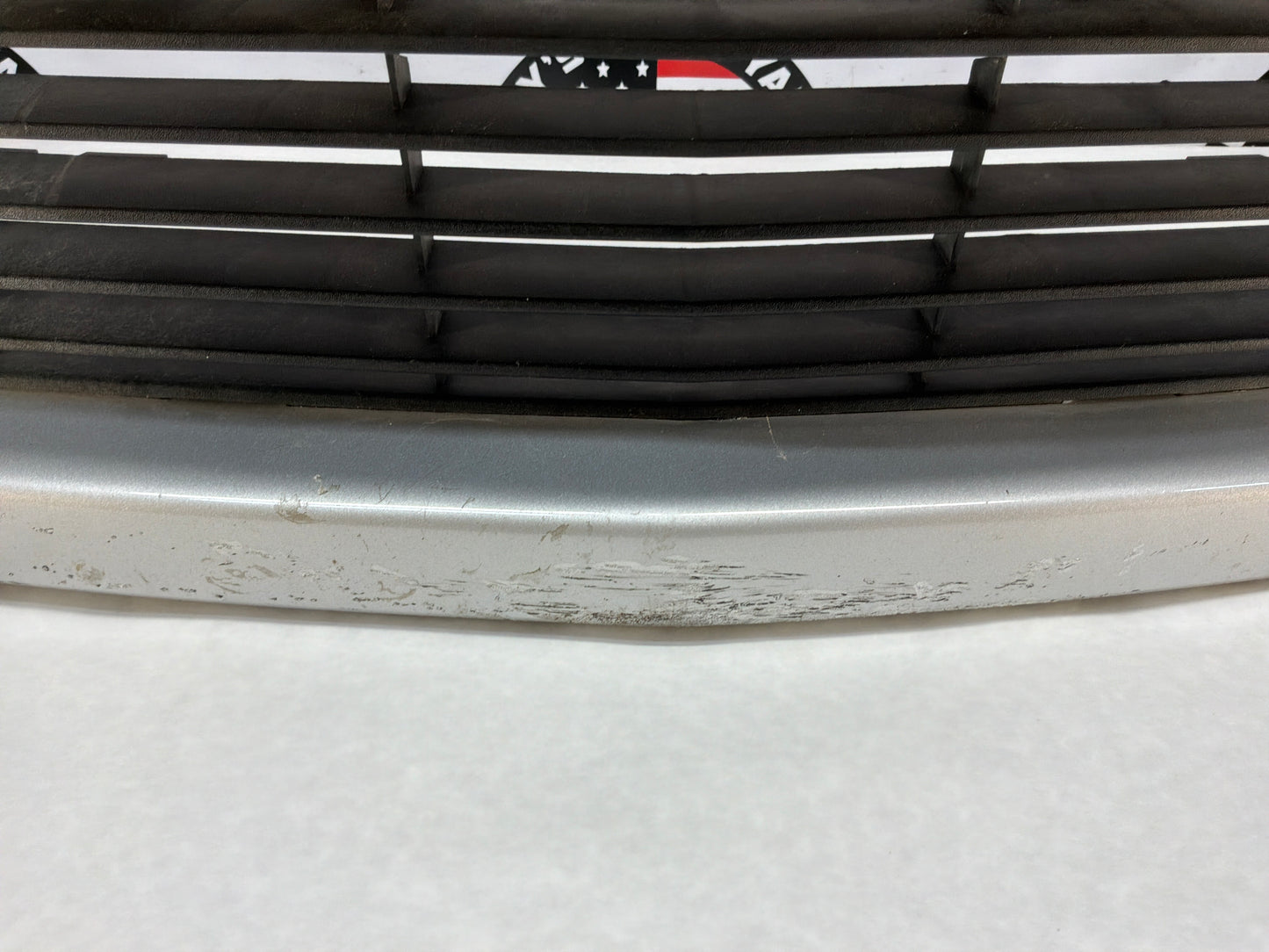 2005 Pontiac GTO Front Bumper Cover Fascia Silver OEM