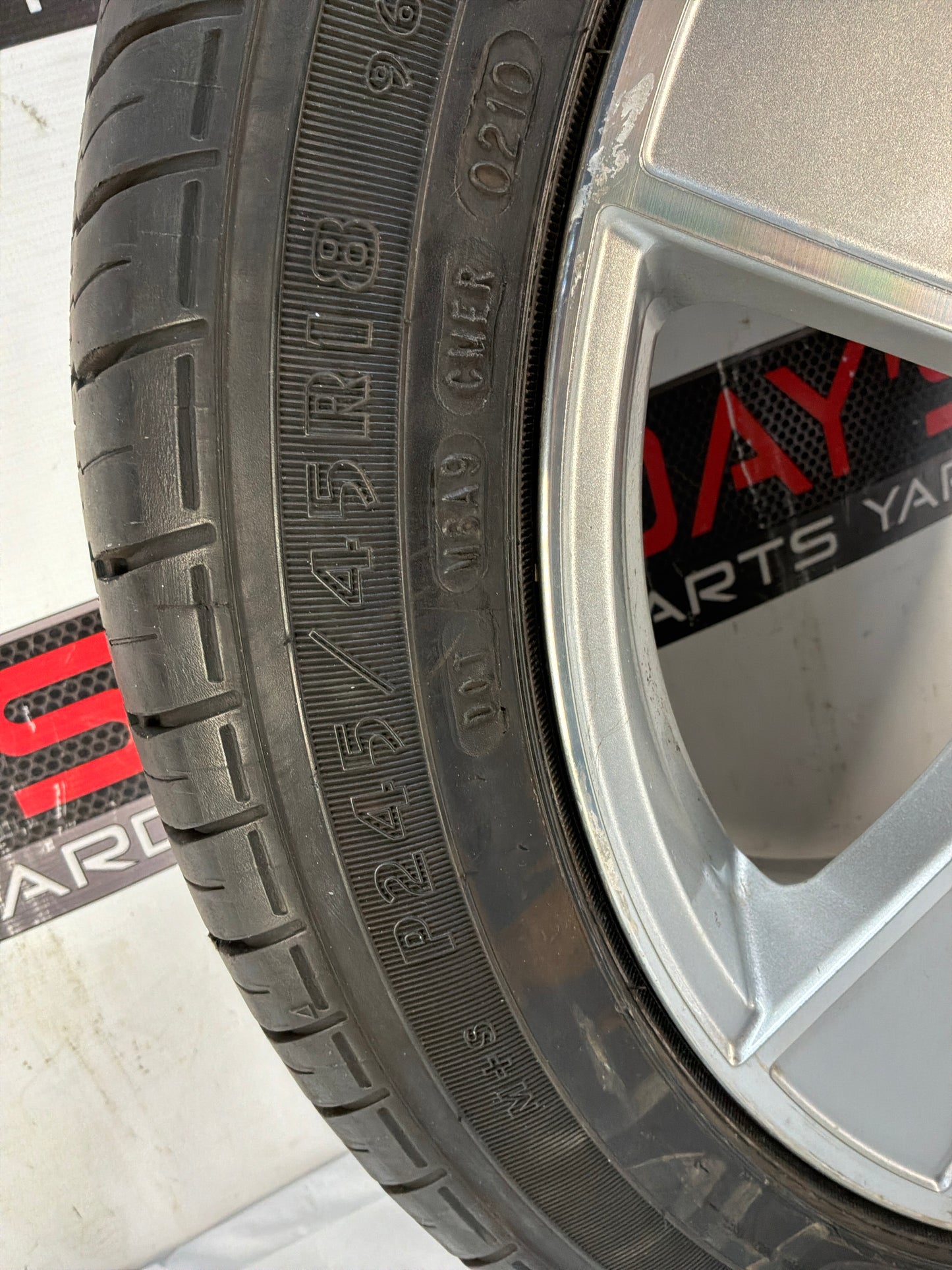 2008 Pontiac G8 GT Goodyear Eagle Tire w/Factory OEM Wheel 18x8  245/45R18 OEM