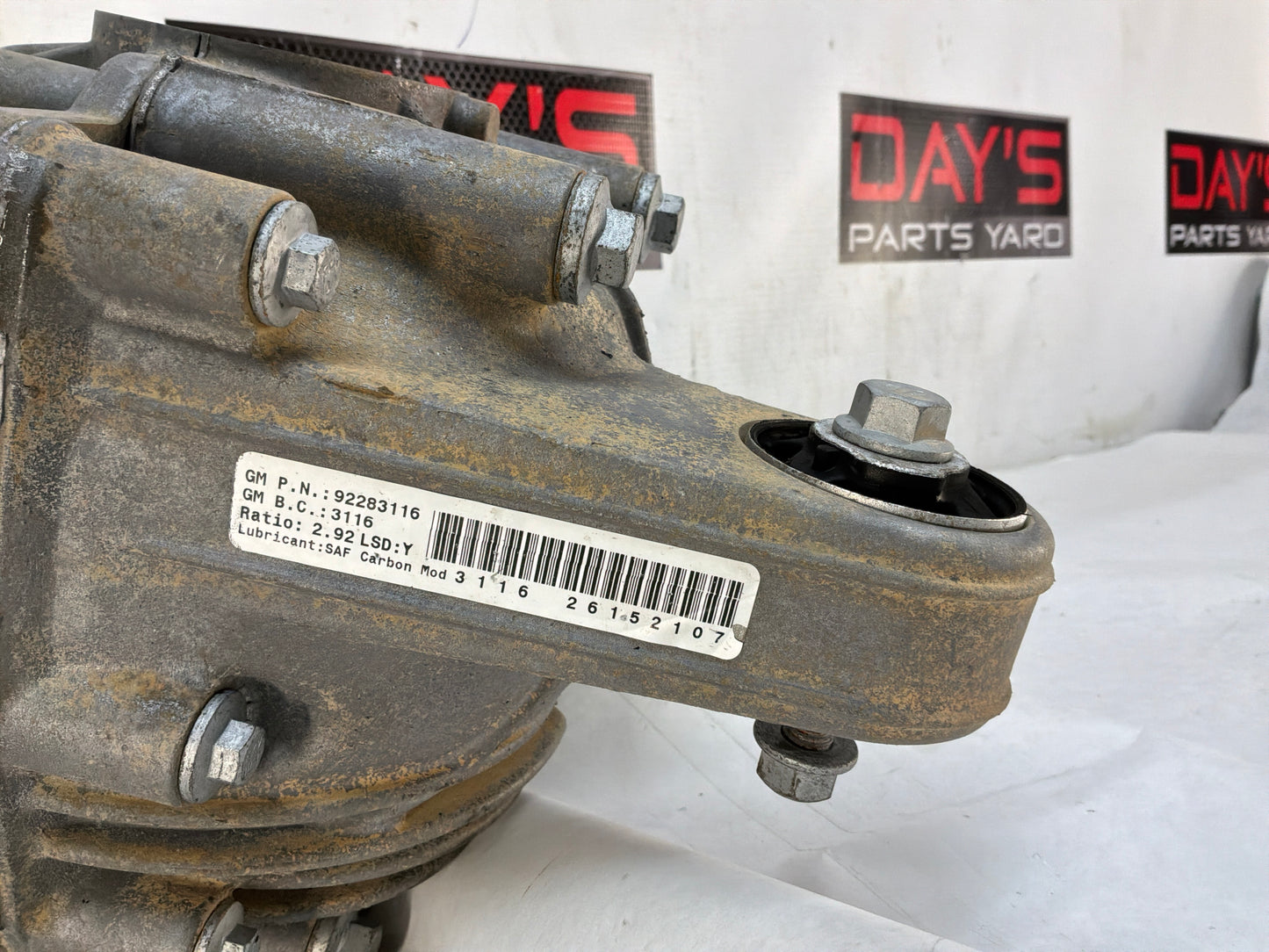 Rear differential - Day's Parts Yard