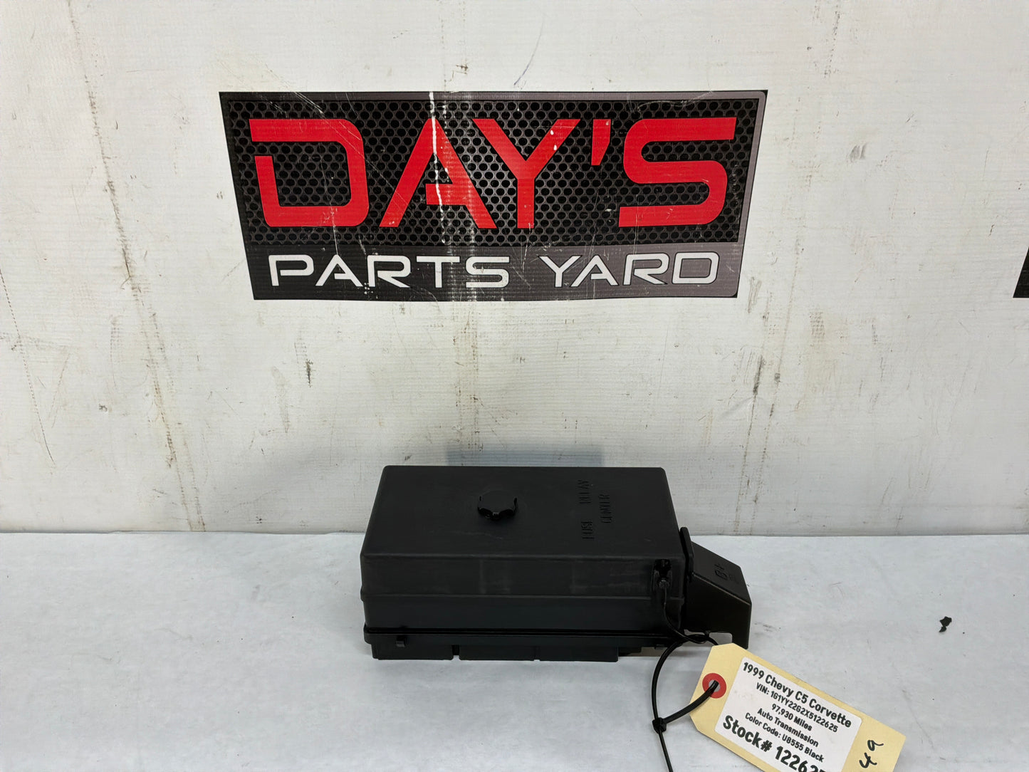 1999 Chevy Corvette Engine Bay Underhood Fuse Box Fusebox OEM