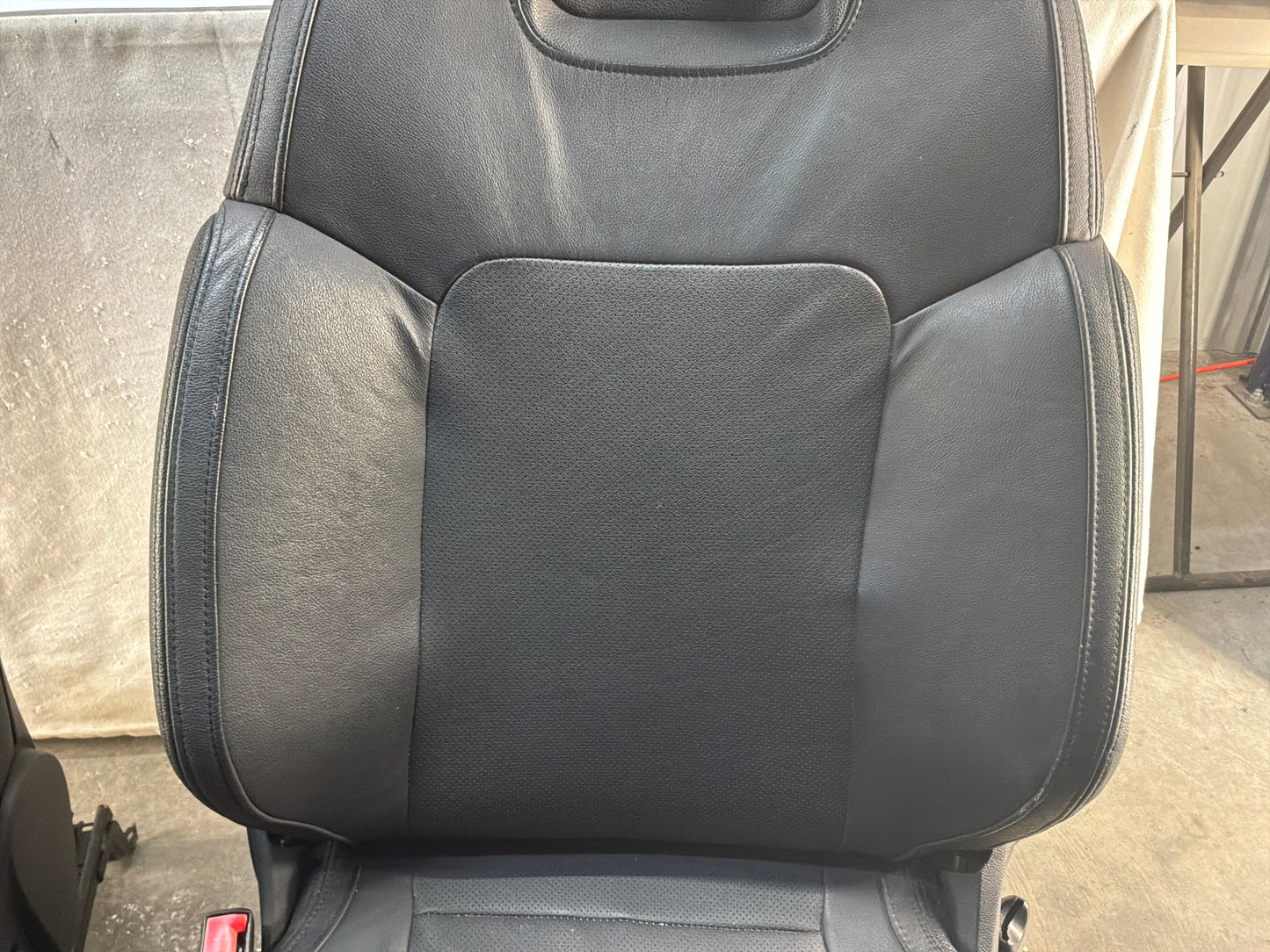 2008 Pontiac G8 GT Seats Fronts and Rears Black Leather OEM