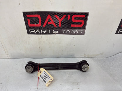 Rh control arm - Day's Parts Yard