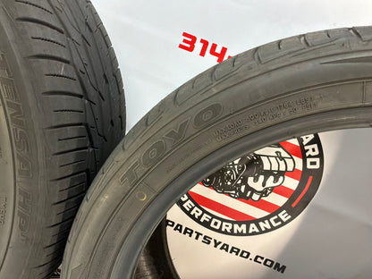 Toyo Exstensa HP 275/35/19 Set of 2