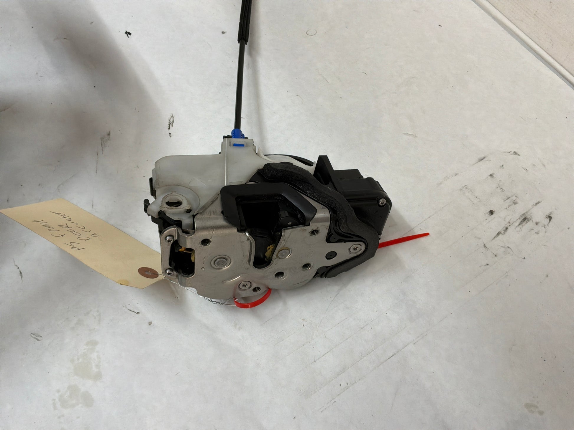 Rh front actuator - Day's Parts Yard