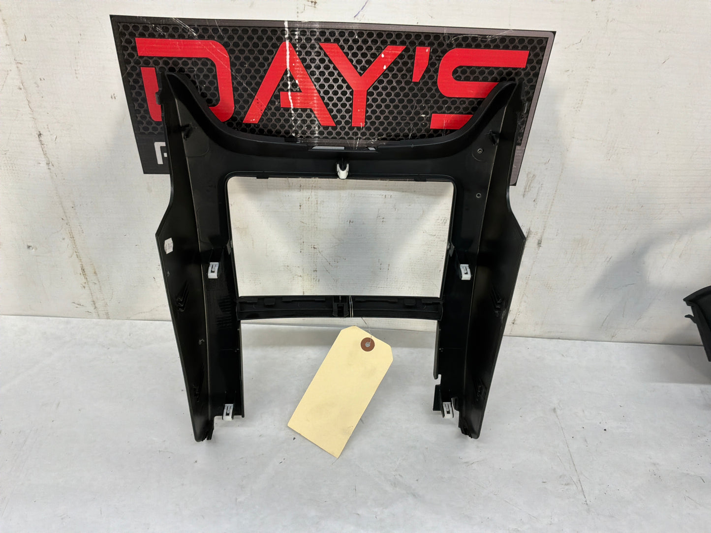 Radio bezel - Day's Parts Yard