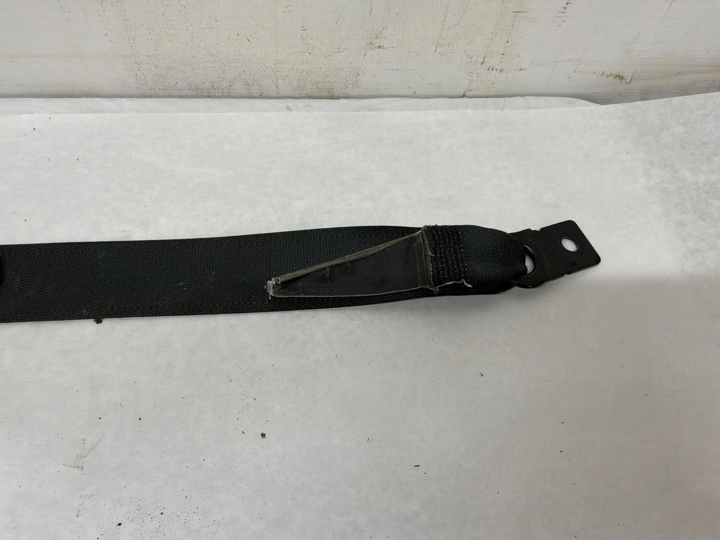 2008 Pontiac G8 GT LH Driver Front Seat Belts Retractors OEM