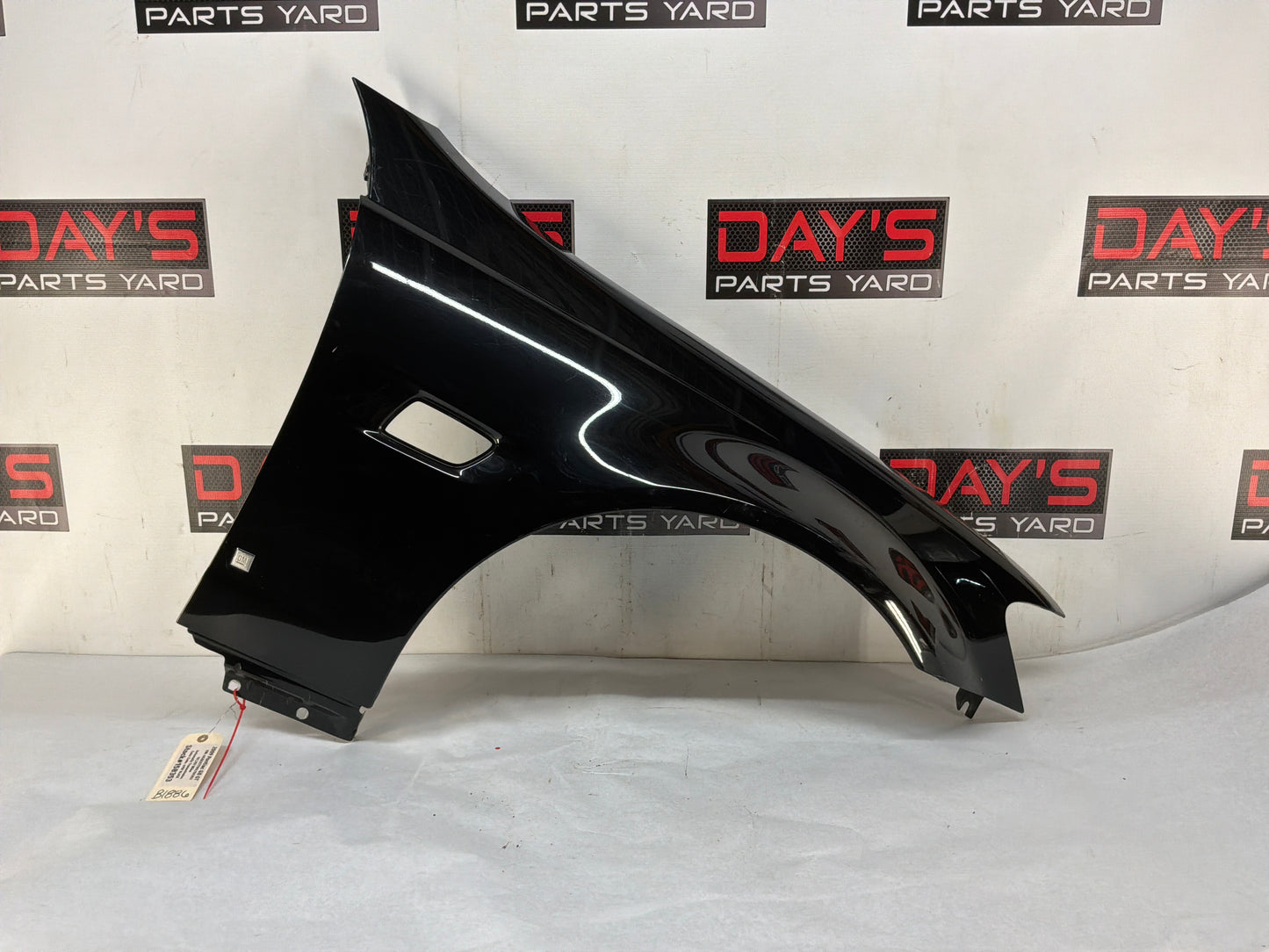 2008 Pontiac G8 GT RH Passenger Fender Black OEM