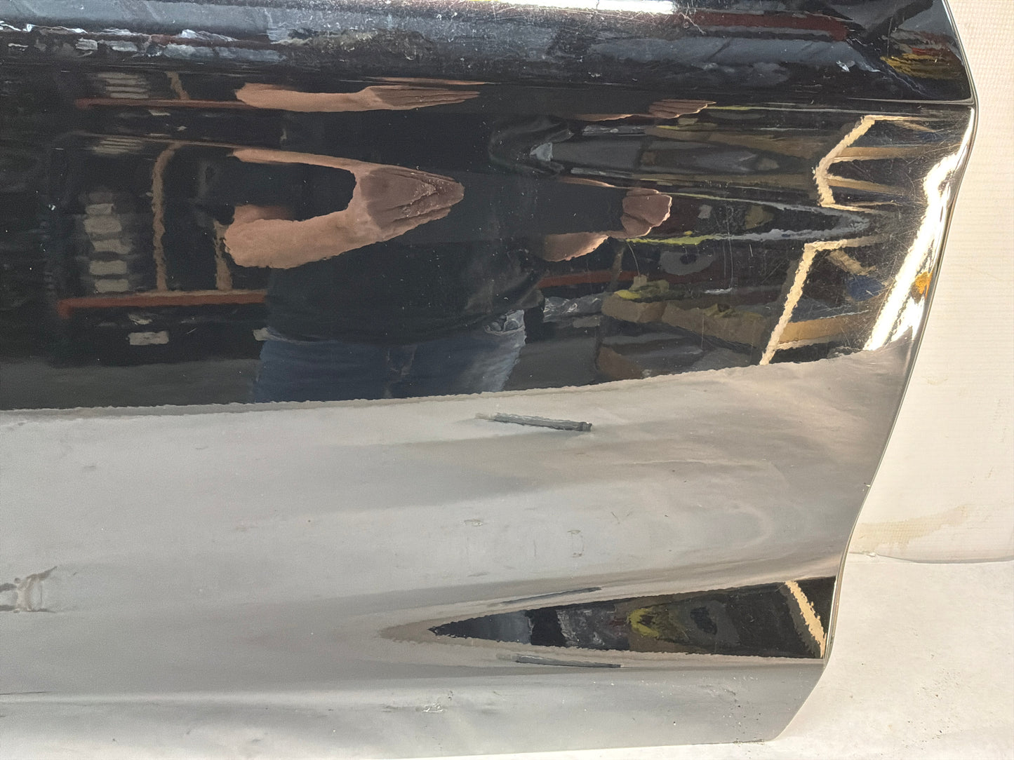 Rh front exterior door - Day's Parts Yard