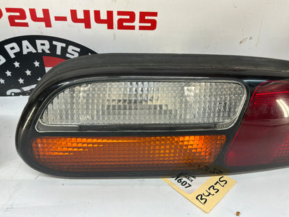 2002 Chevy Camaro Z28 RH & LH Taillight Tail Light Lamp OEM