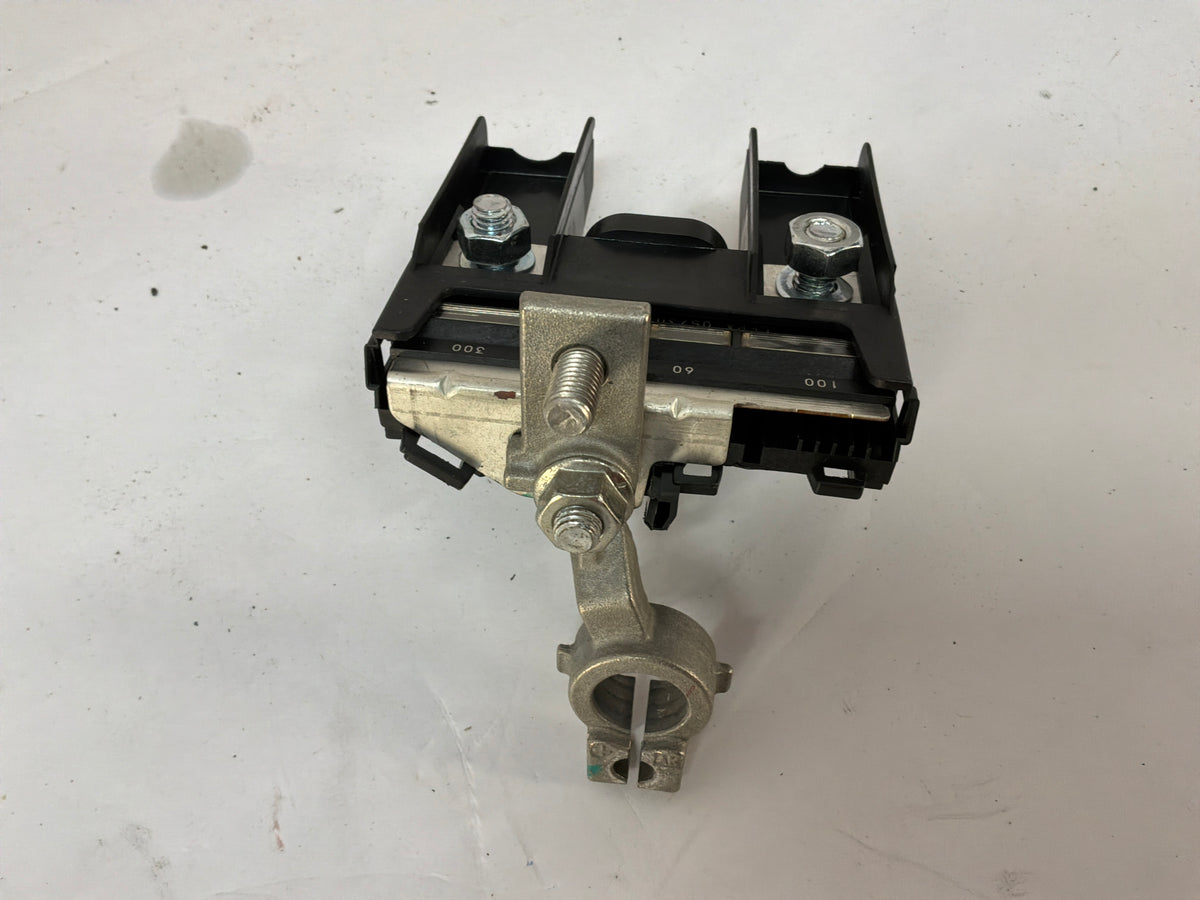 2016 Chevy SS Sedan Positive Battery Terminal Electric Fuse Block OEM