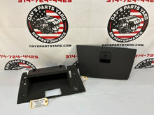 2006 Cadillac CTS-V Glove Box Compartment OEM - Day's Parts Yard