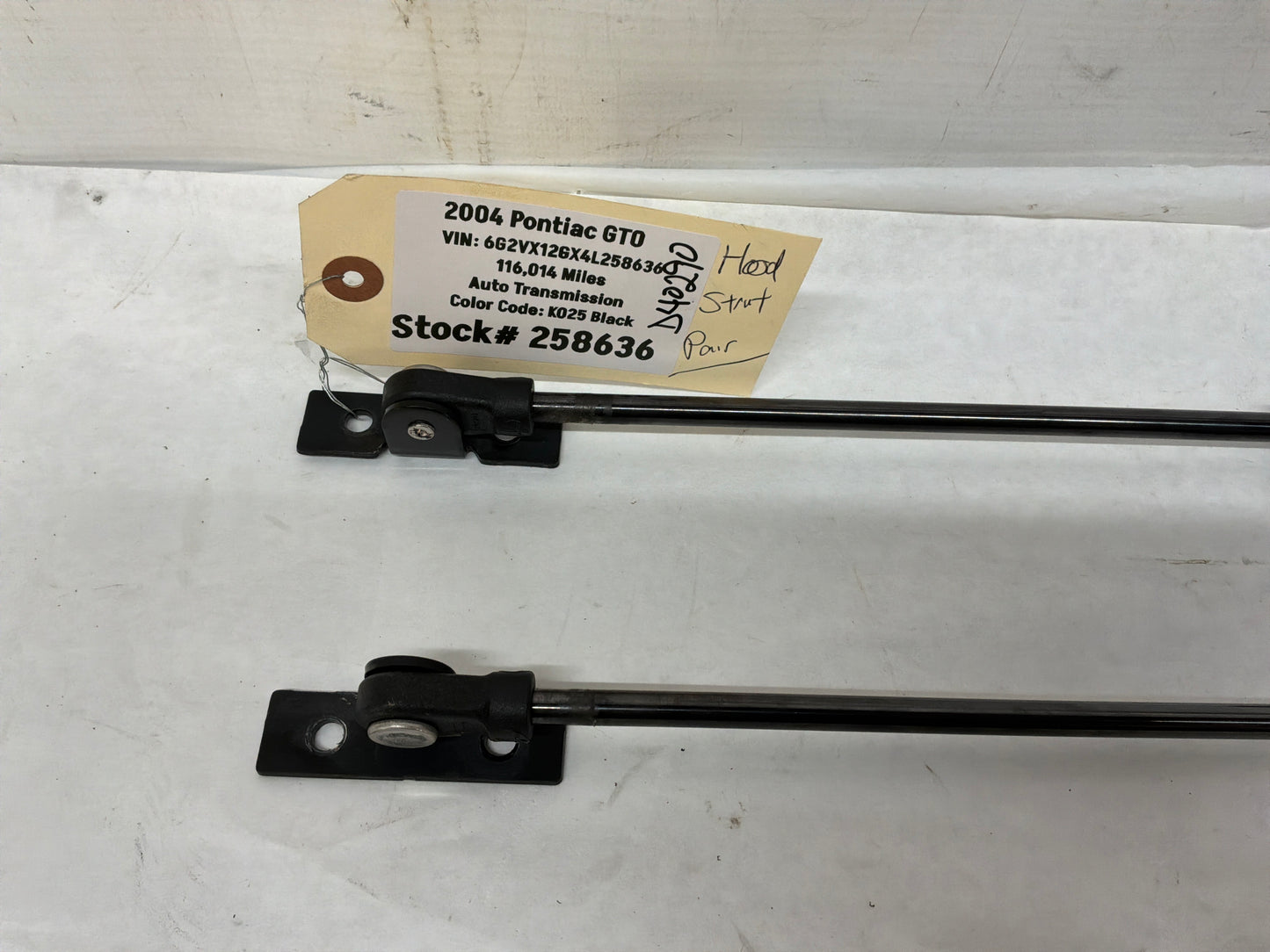 2006 Pontiac GTO Hood Gas Lift Support Struts Shocks OEM