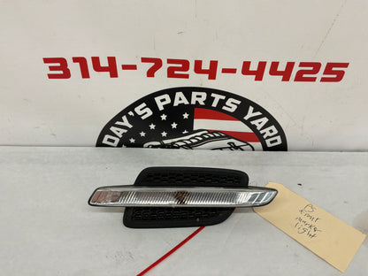 RH Passenger Fender Marker Repeater Lamp Light OEM