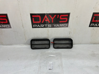 2017 Chevy SS Sedan RH & LH Rear Body Quarter Positive Air Pressure Vents Grills OEM