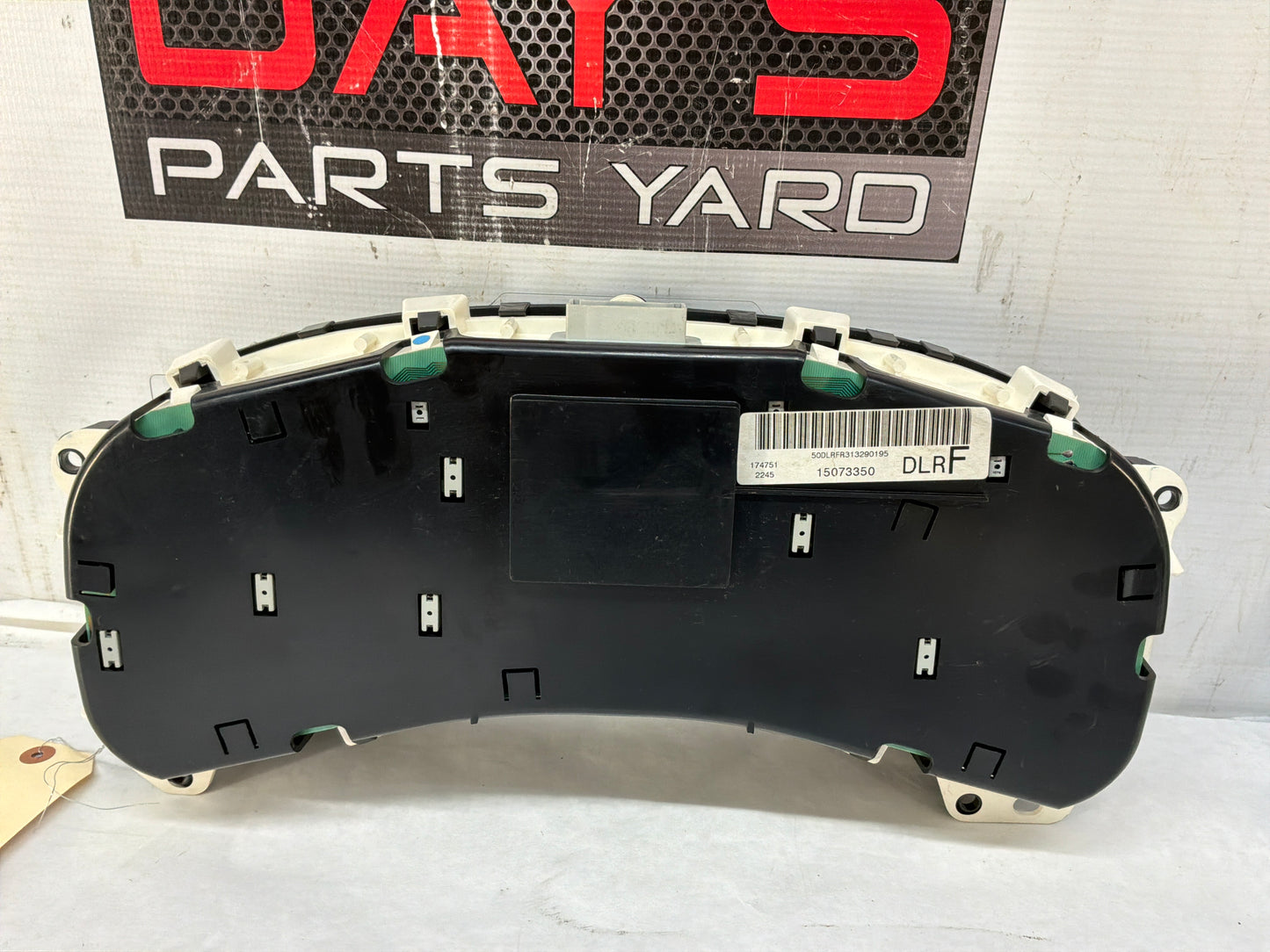 2002 Cadillac Escalade EXT Speedometer Instrumental Gauge Cluster Unit OEM