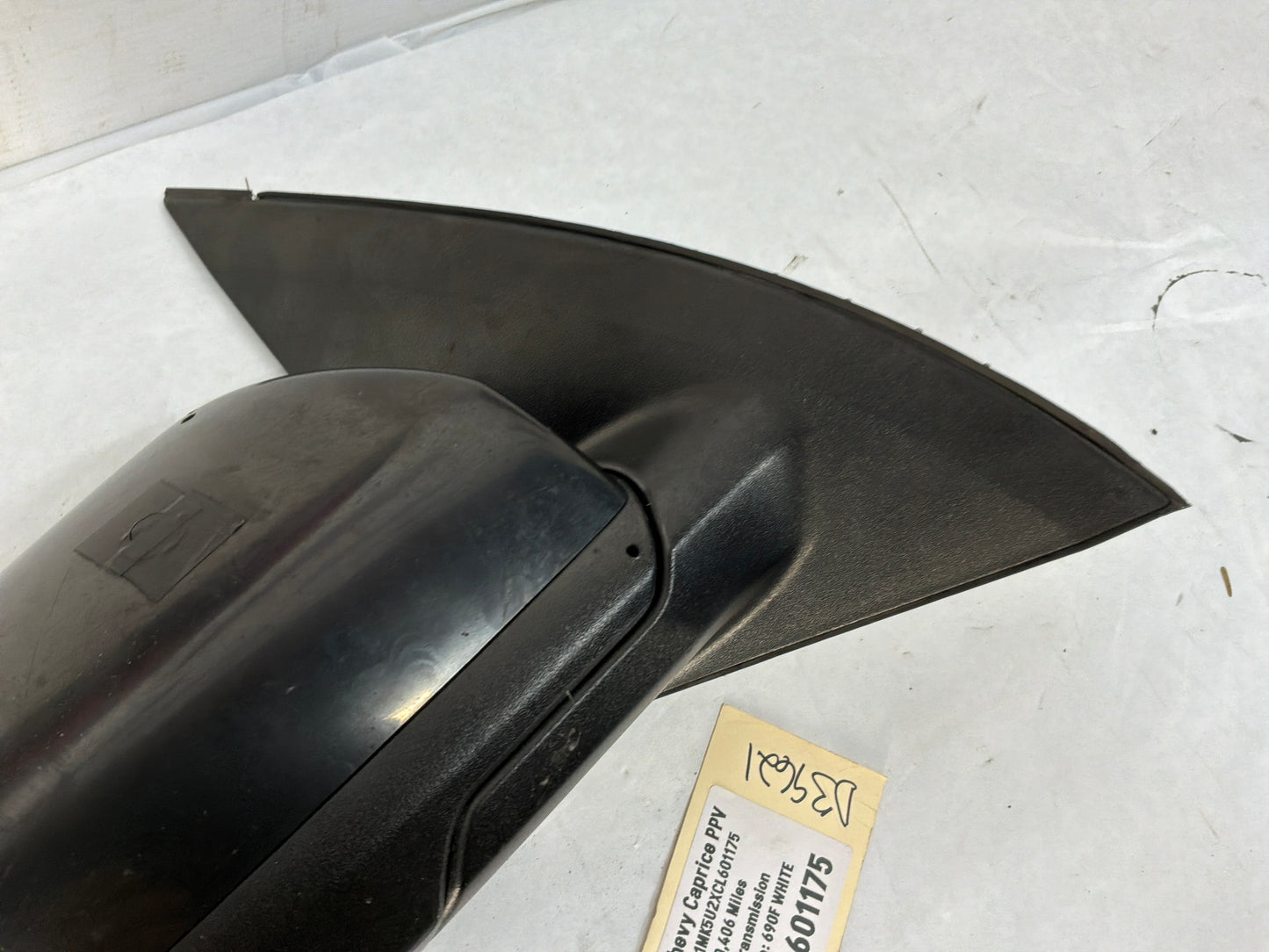 Rh mirror - Day's Parts Yard