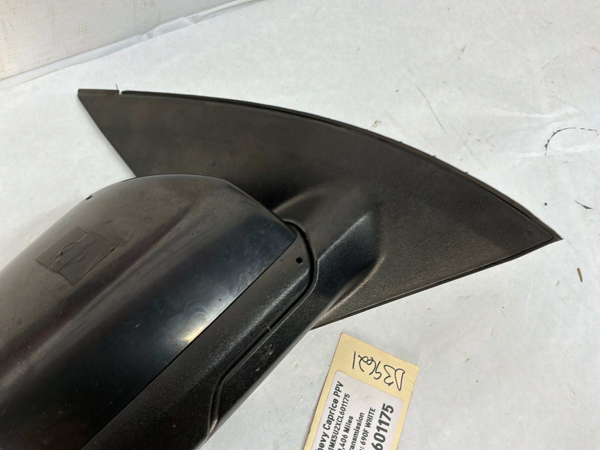 Rh mirror - Day's Parts Yard