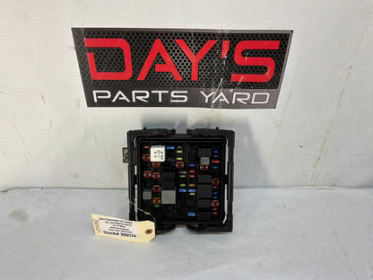 2017 Chevy SS Sedan Engine Bay Fuse Relay Wiring Wire Harness Junction Box Block OEM