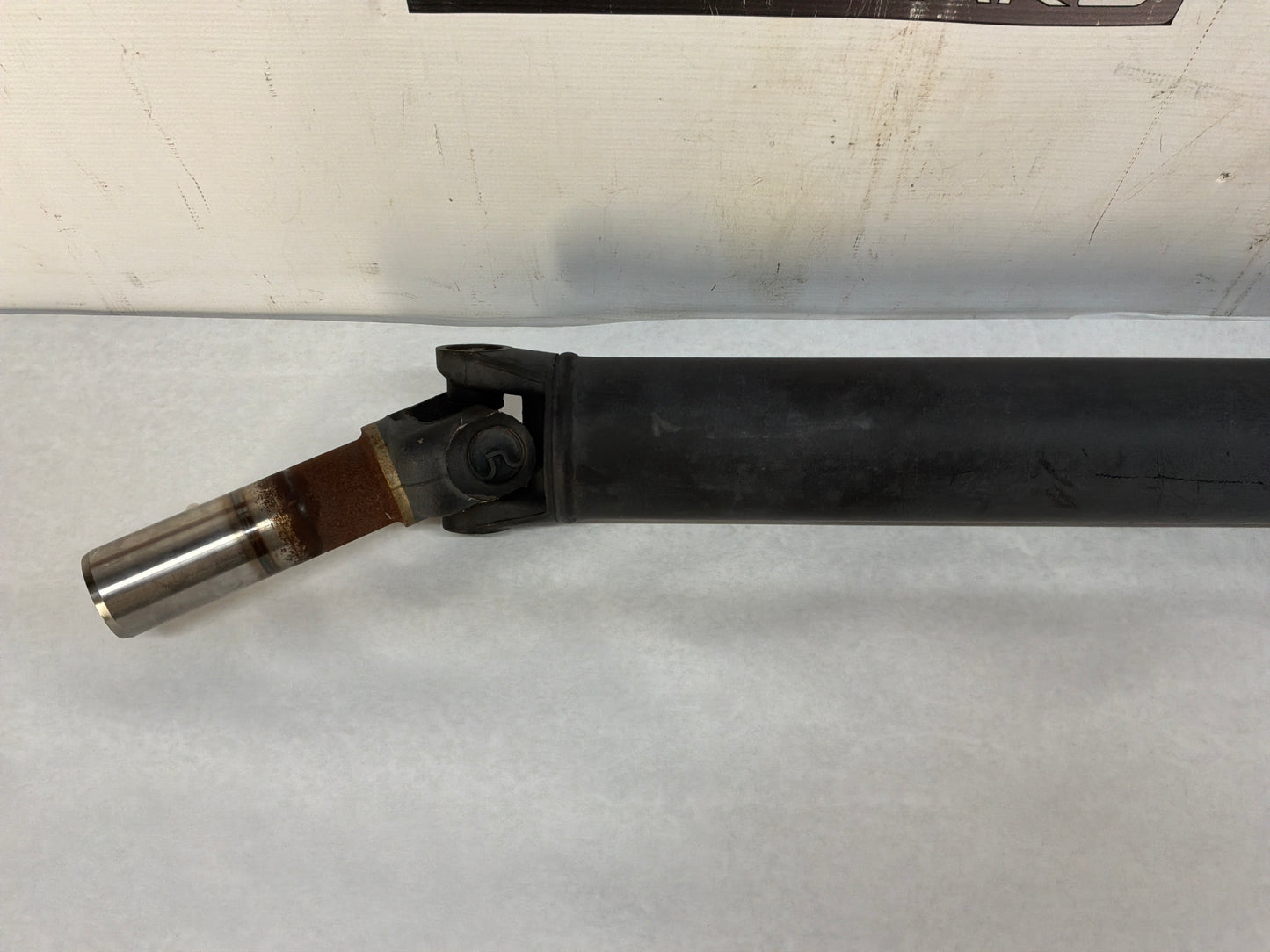 2012 Chevy Avalanche Rear Drive Prop Shaft Driveshaft Assembly OEM