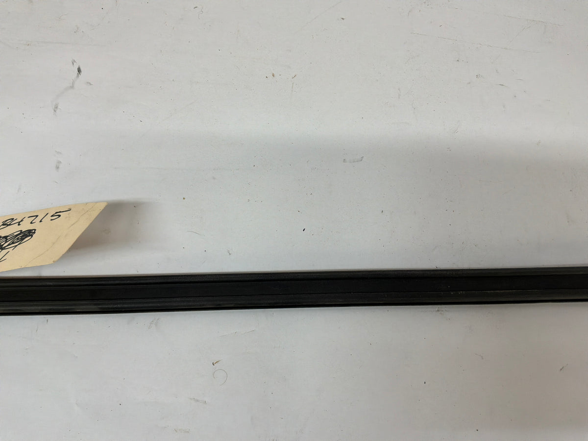2004 Pontiac GTO RH & LH Rear Window Trim Molding OEM