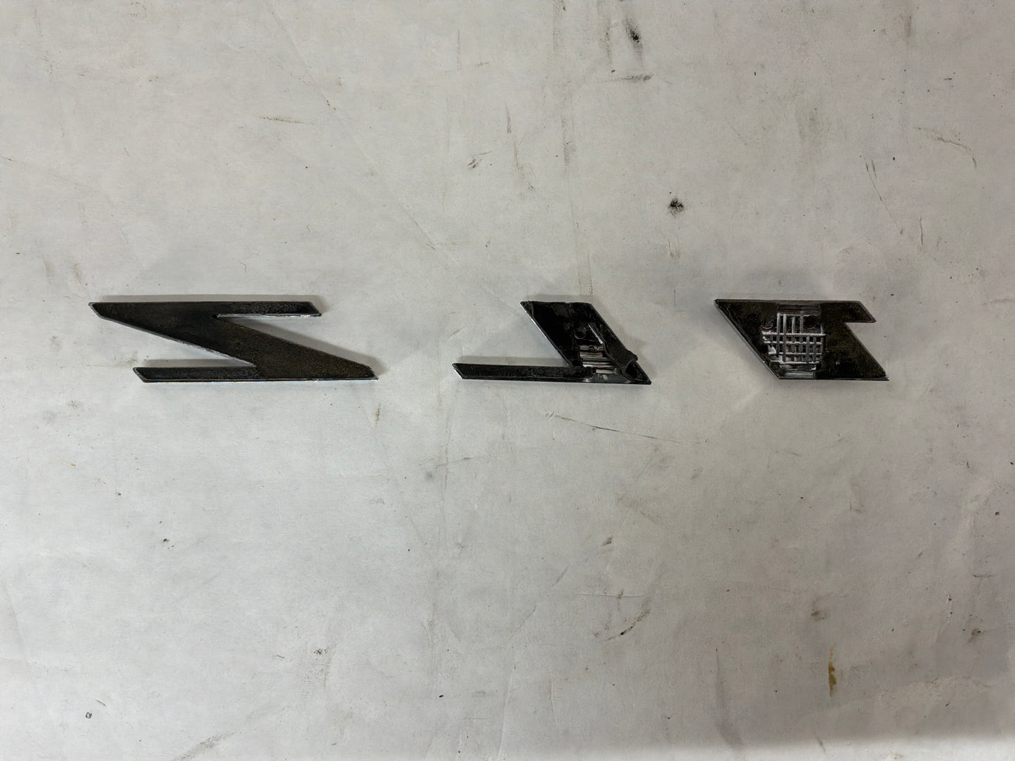 2014 Chevy Camaro ZL1 Trunk Deck Lid Emblem OEM