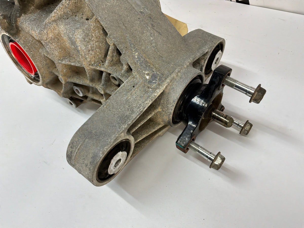 2014 Chevy Caprice PPV Rear End Rearend Carrier Differential 2.92 LSD OEM