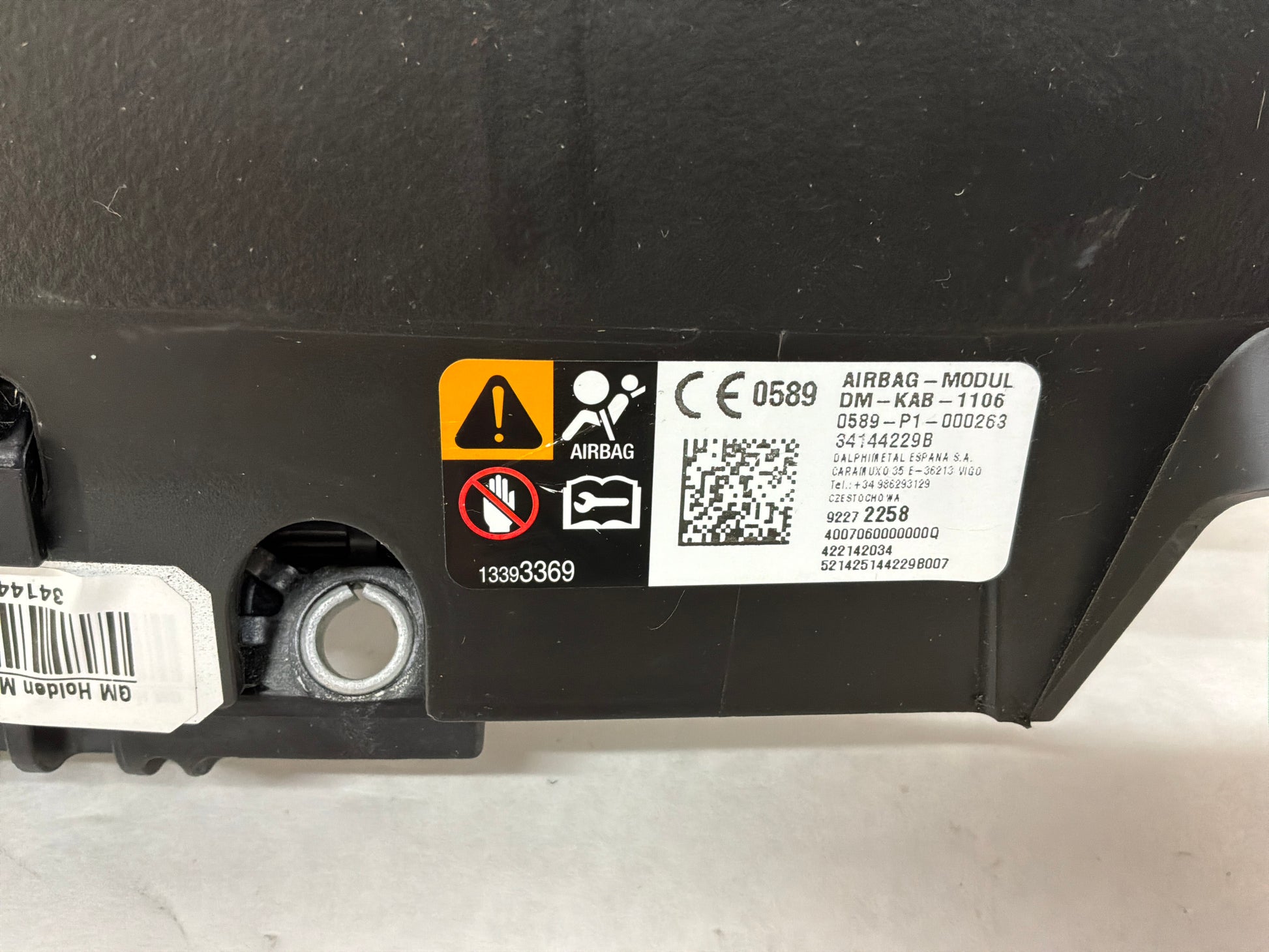 Lh knee airbag - Day's Parts Yard