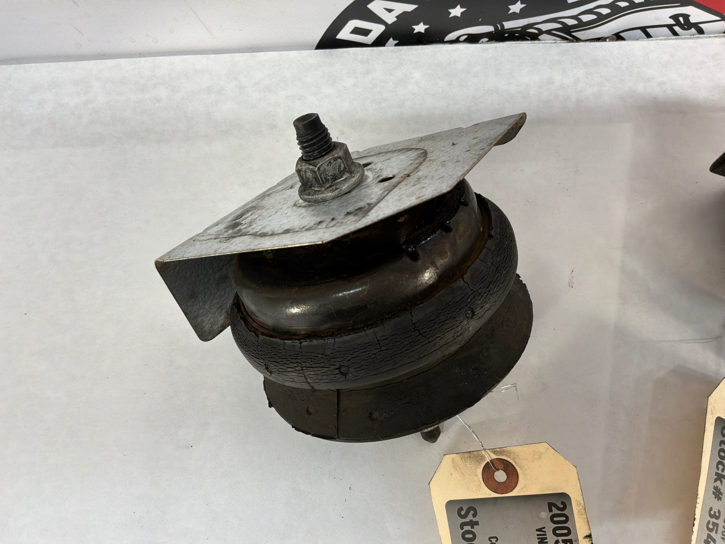 2005 Pontiac GTO Engine Motor Mounts OEM