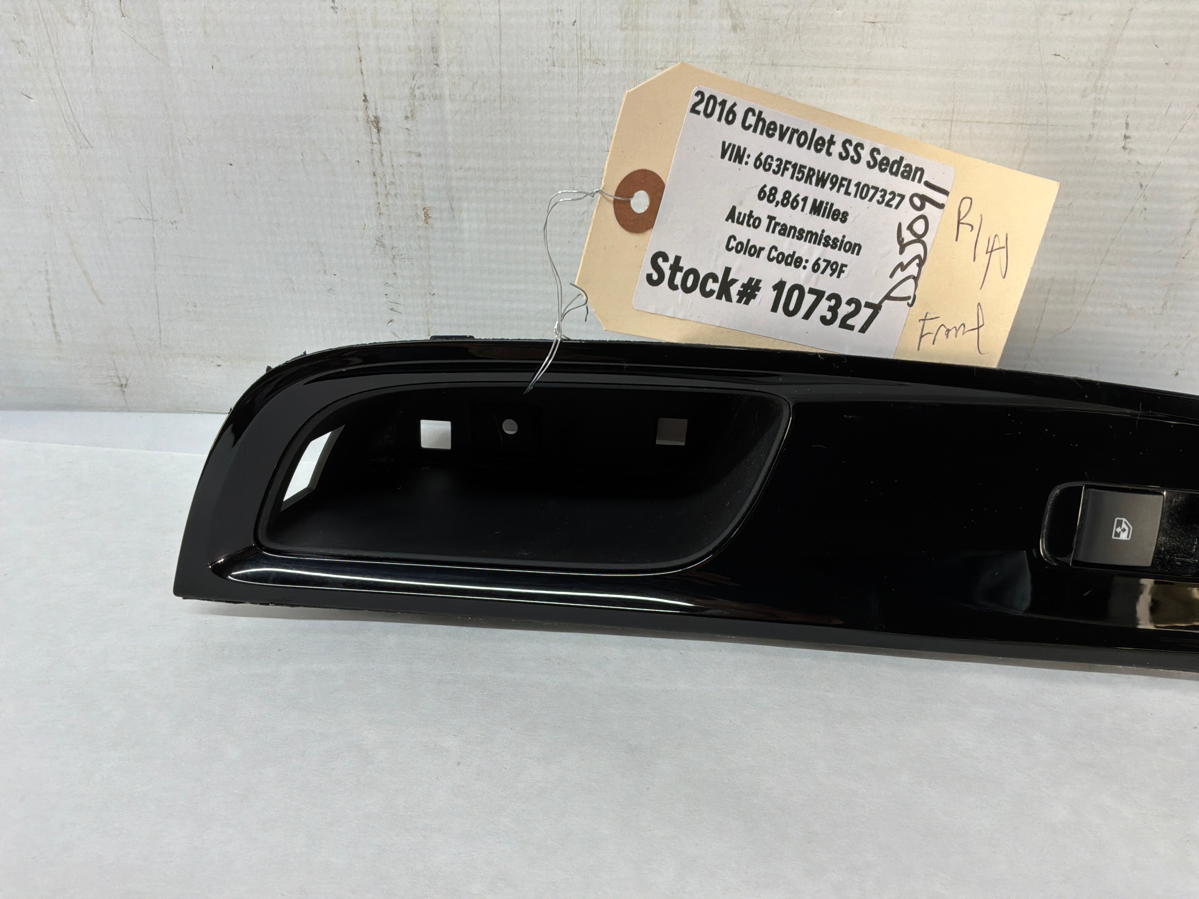 2015 Chevy SS Sedan Front RH Passenger Door Panel Window Switch OEM