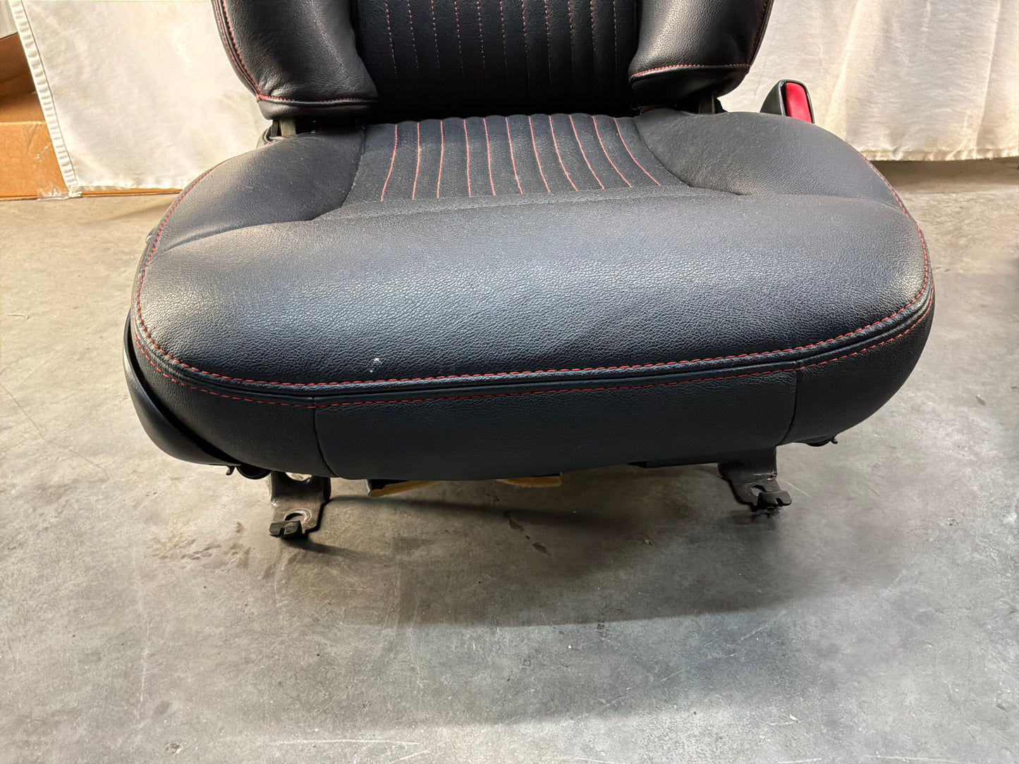 1999 Chevrolet C5 Corvette Seats Black Leather OEM