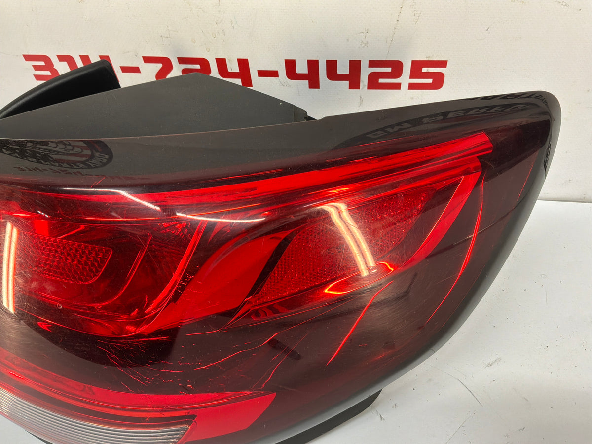 2014 Chevy SS Sedan RH Passenger Outer Tail Light Taillight Stop Lamp OEM
