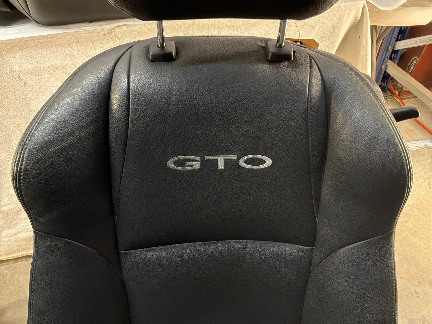 2005 Pontiac GTO Black Leather Front and Rear Seats Set OEM