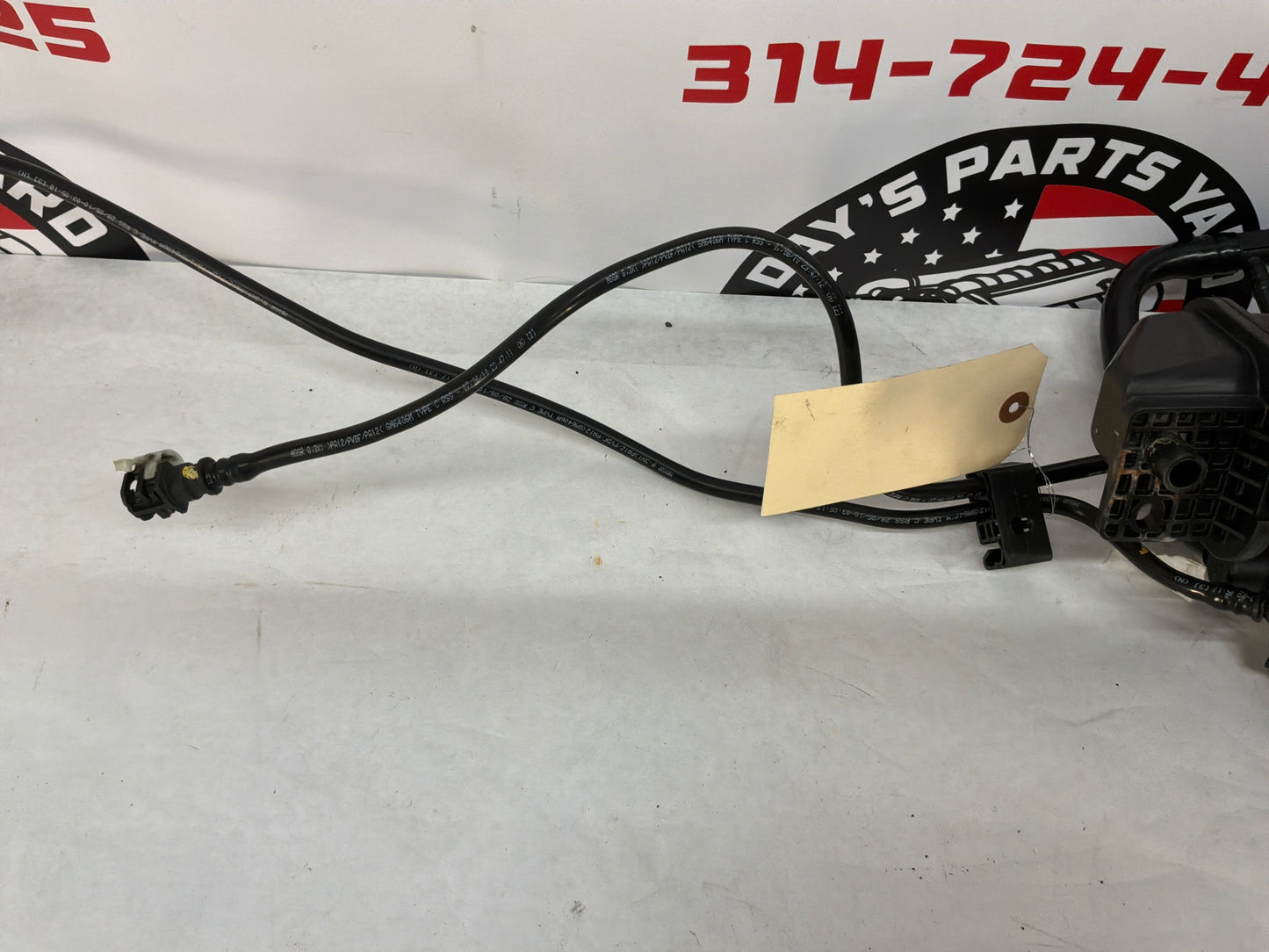 2011 Chevy Caprice PPV Caprice Charcoal Vapor Canister w/Fuel Lines & Wire Harness OEM