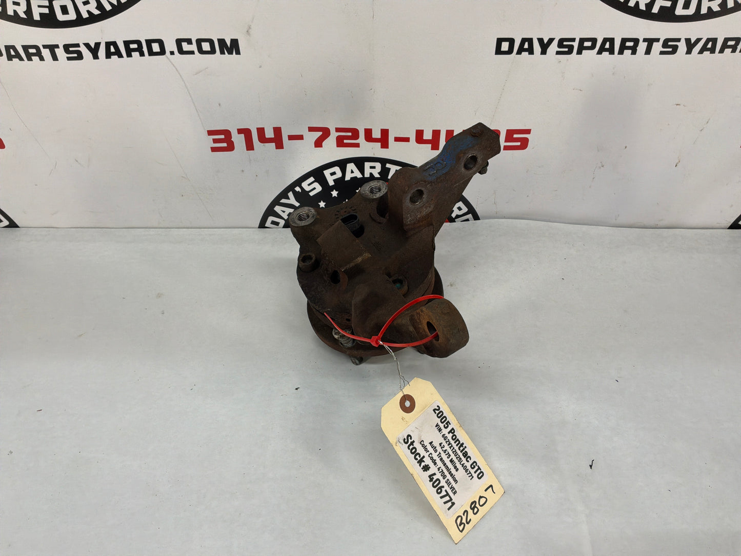 2005 Pontiac GTO RH Passenger Front Suspension Spindle Hub Knuckle Assembly OEM