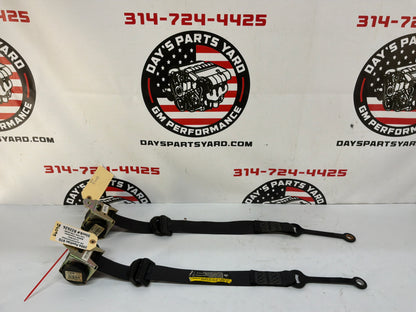 2006 Pontiac GTO LH & RH Front Seat Belts Retractors OEM