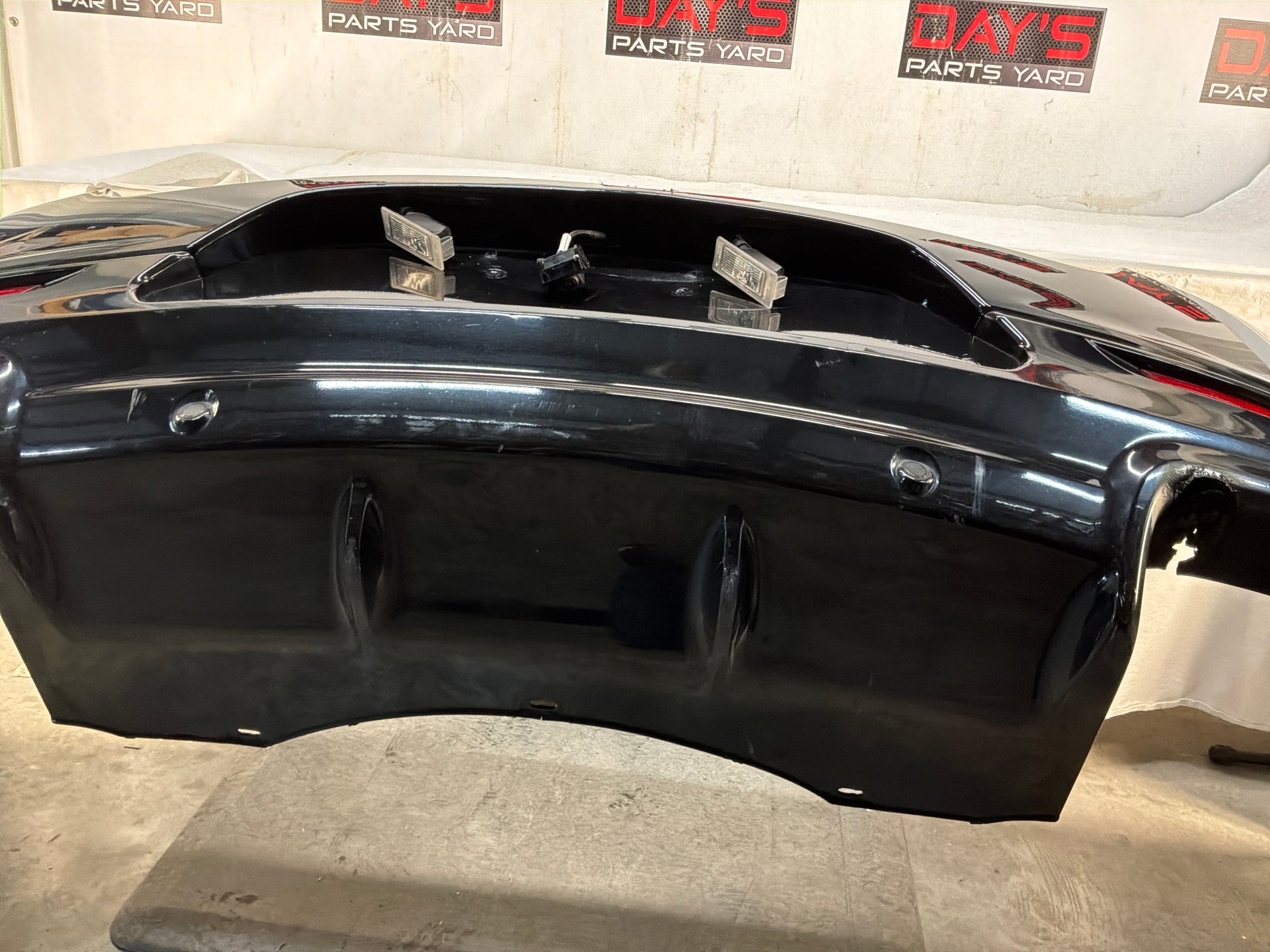 Rear bumper - Day's Parts Yard