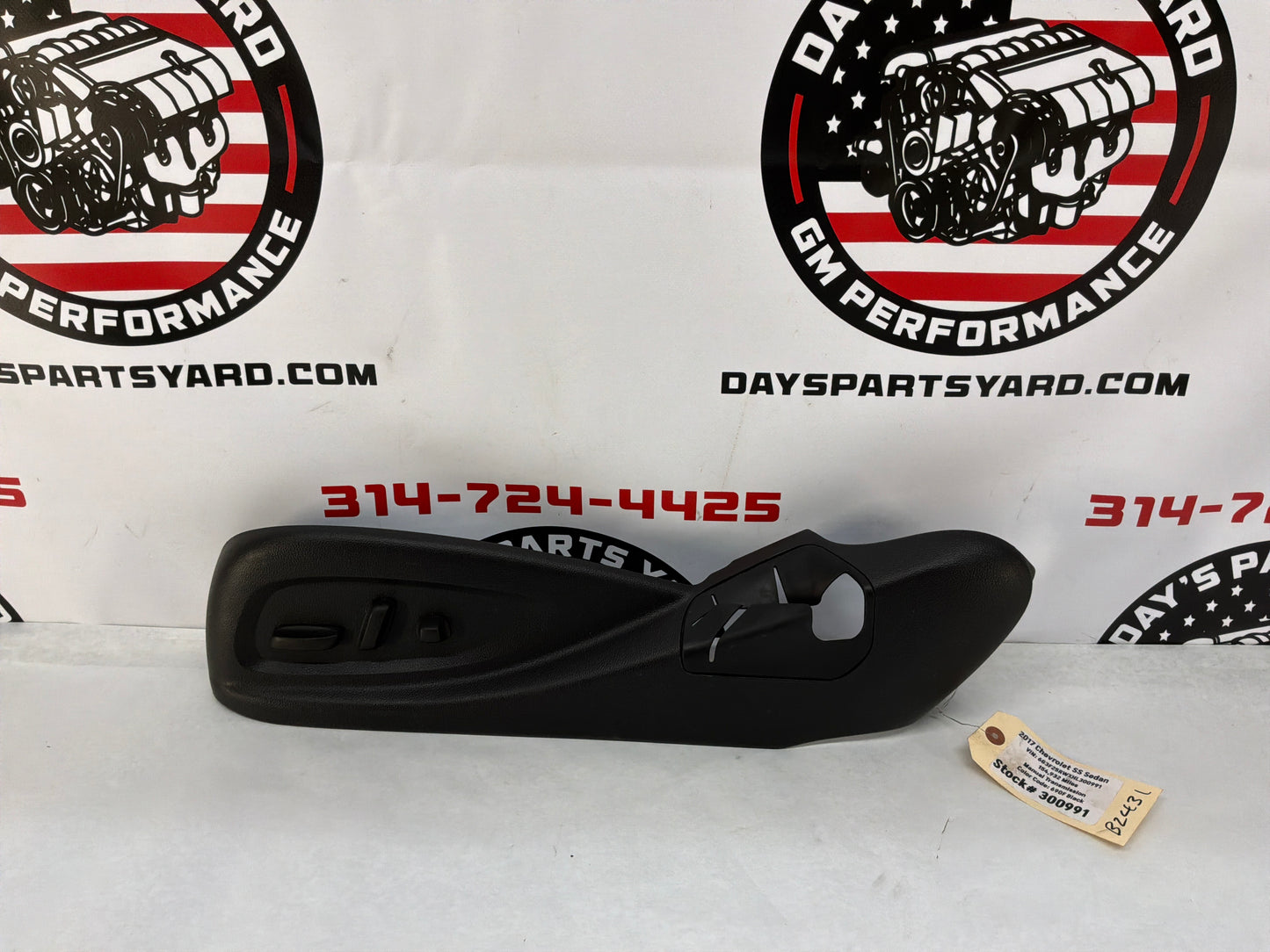 2017 Chevy SS Sedan RH Passenger Seat Adjustment Control Switch Outer Finish Cover Panel OEM