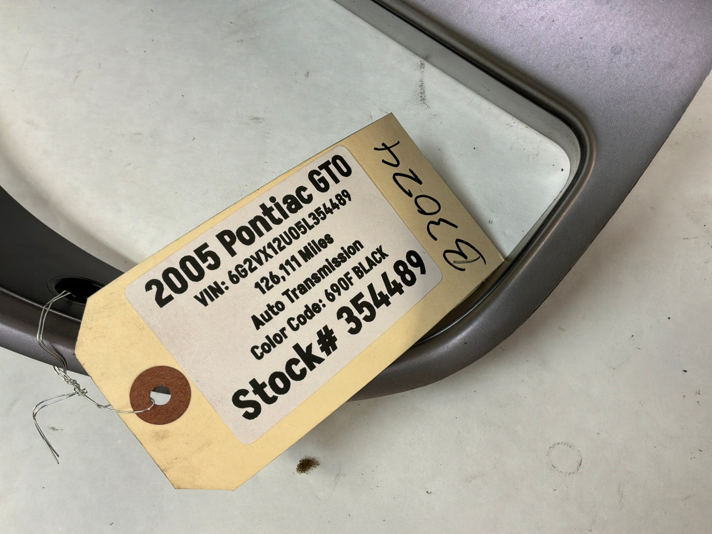 2005 Pontiac GTO Instrument Speedometer Gauge Cluster Bezel Trim Panel OEM