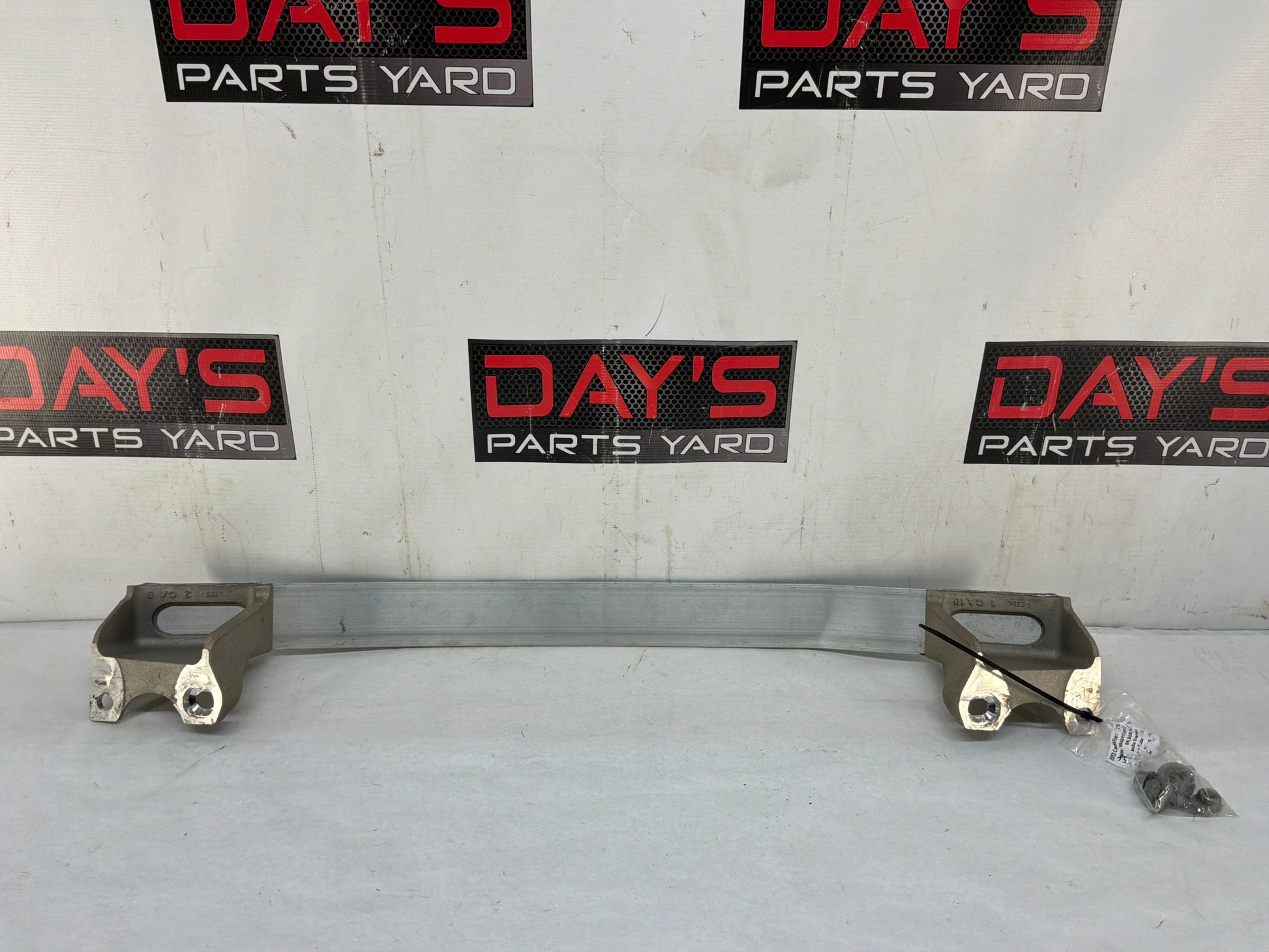 Bar - Day's Parts Yard