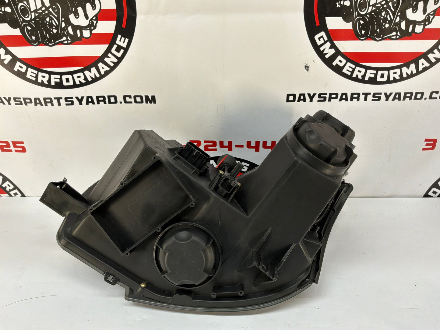 2006 Cadillac CTS-V RH Passenger Headlight Head Light Lamp OEM