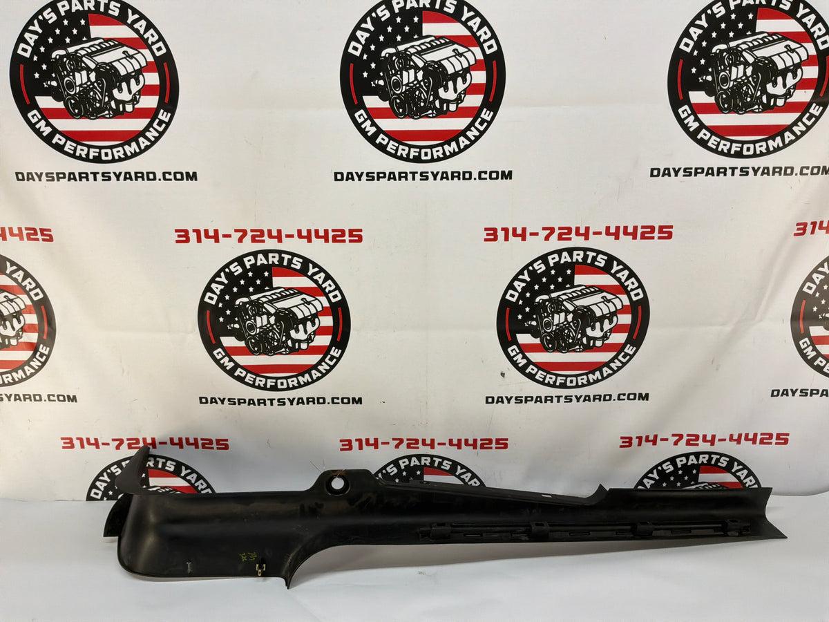 2006 Pontiac GTO LH Driver Interior Sill Carpet Retainer Trim Cover Panel OEM